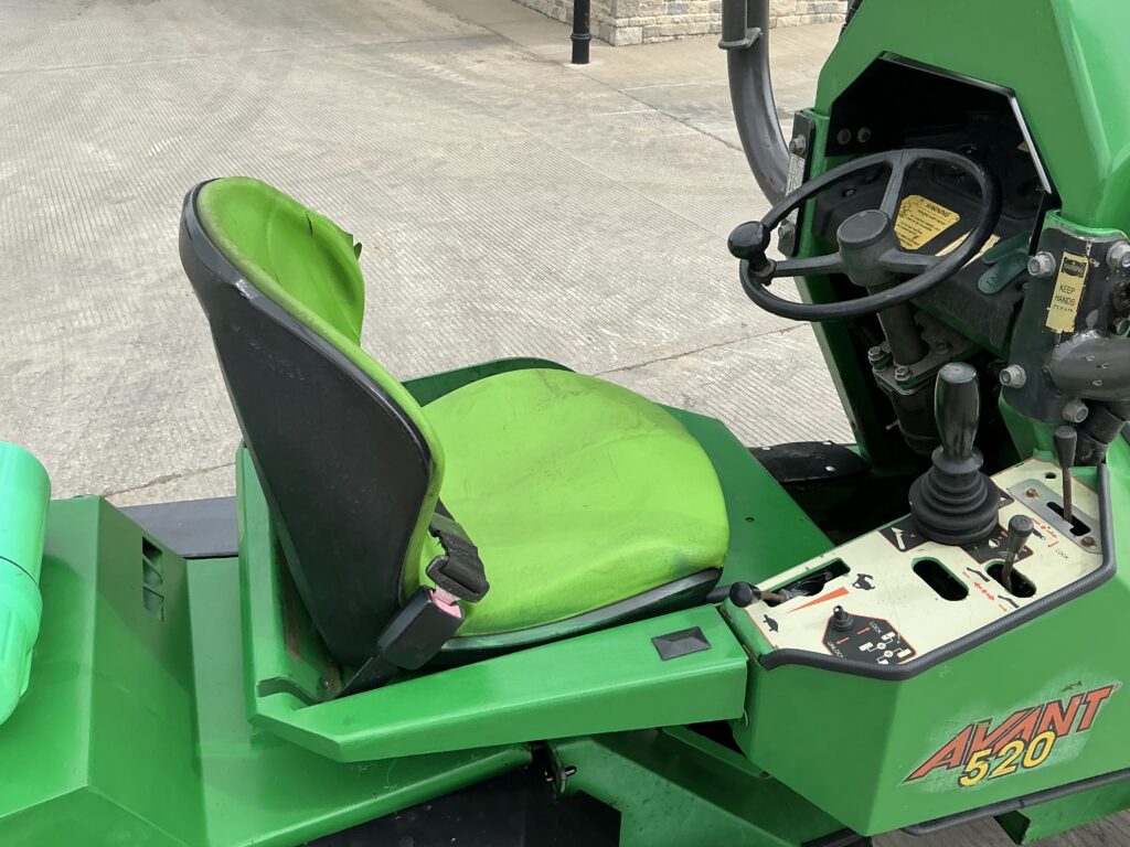 Avant 520 Compact Telescopic Loading Shovel (ST26797)