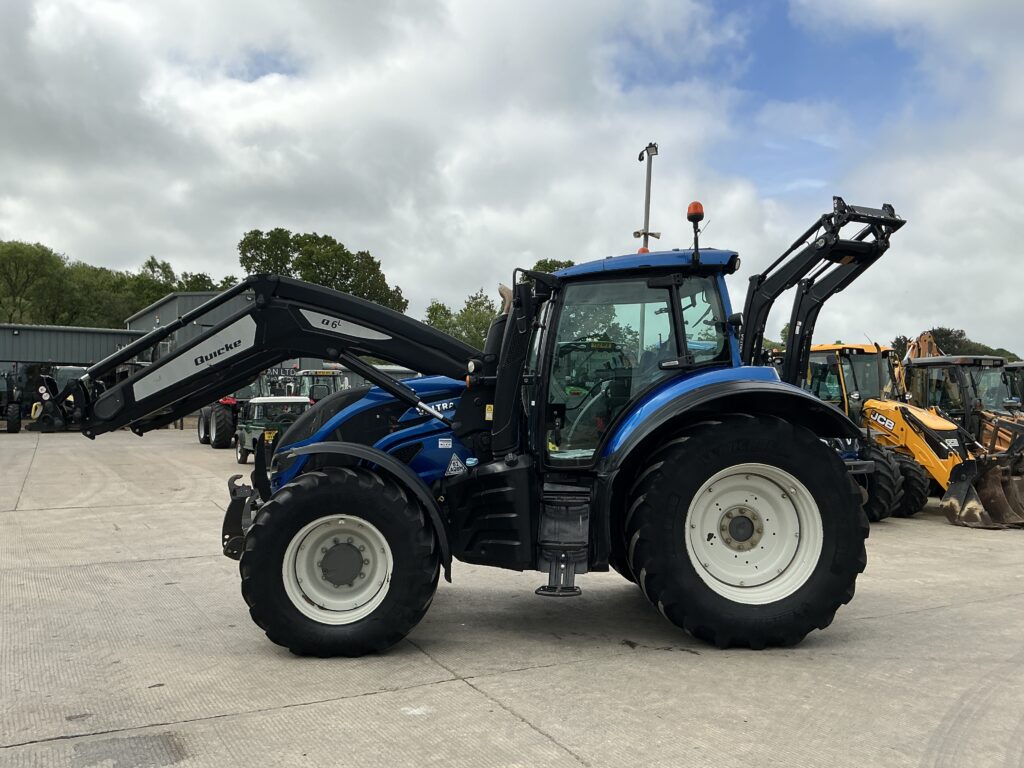 Valtra T174 Active tractor (ST26435)