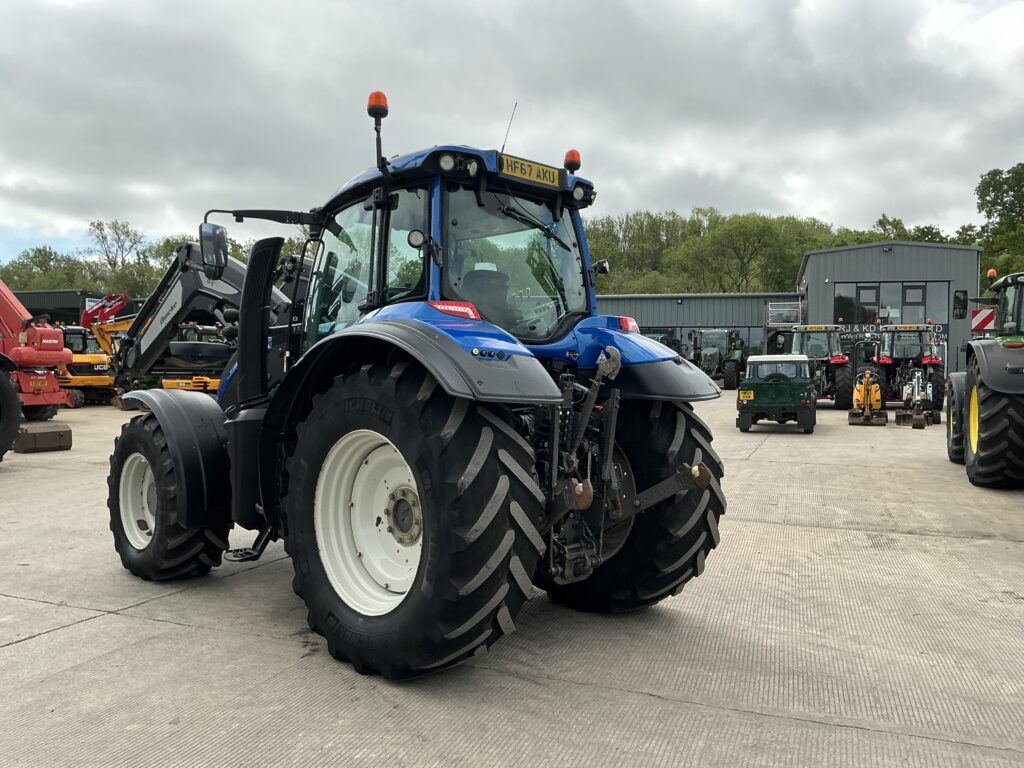 Valtra T174 Active tractor (ST26435)