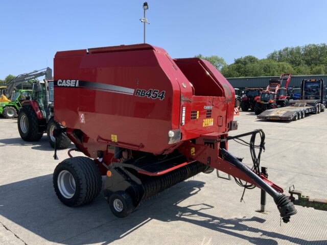 case-rb454-round-baler-st23562-img-6503-scaled