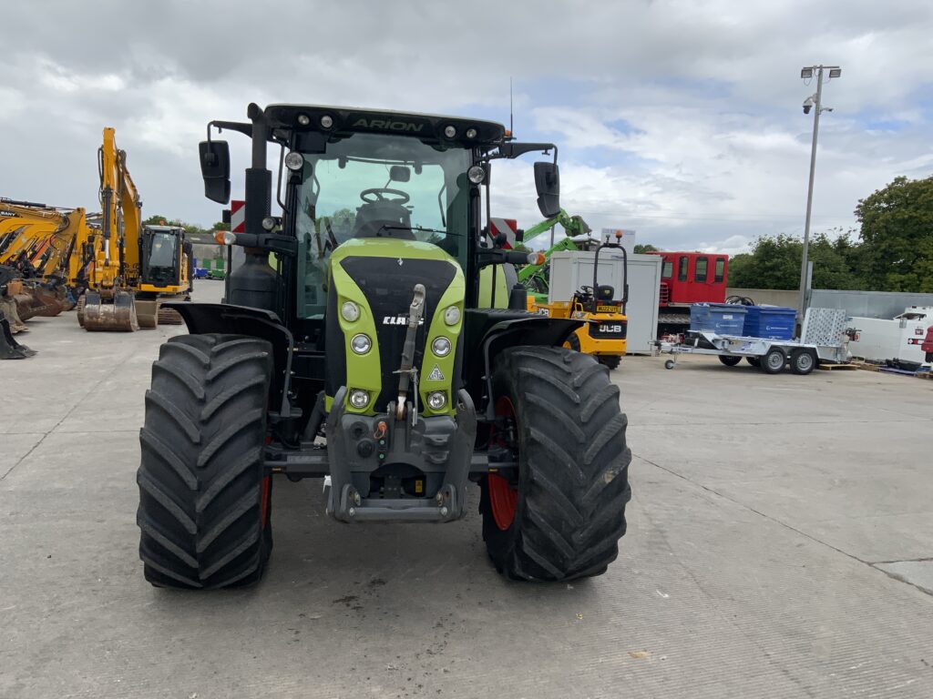 Claas 650 Arion Tractor (ST25367)
