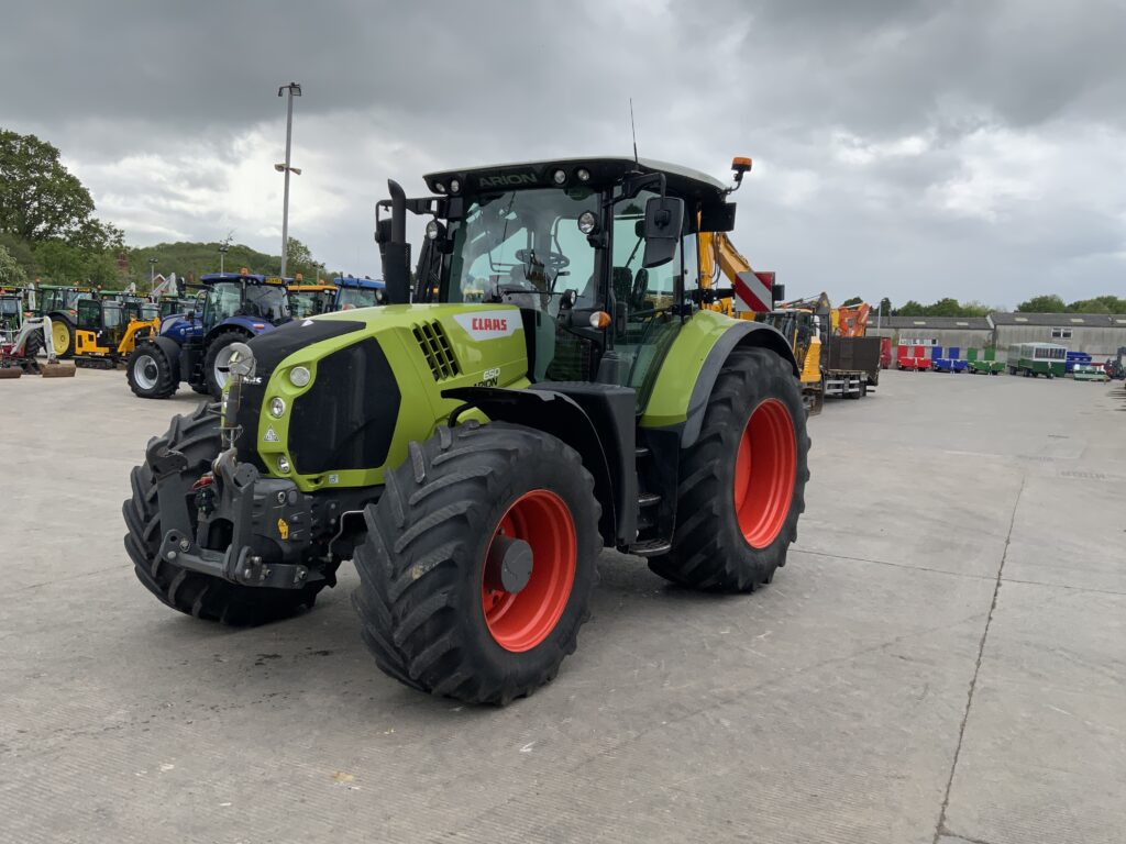 Claas 650 Arion Tractor (ST25367)