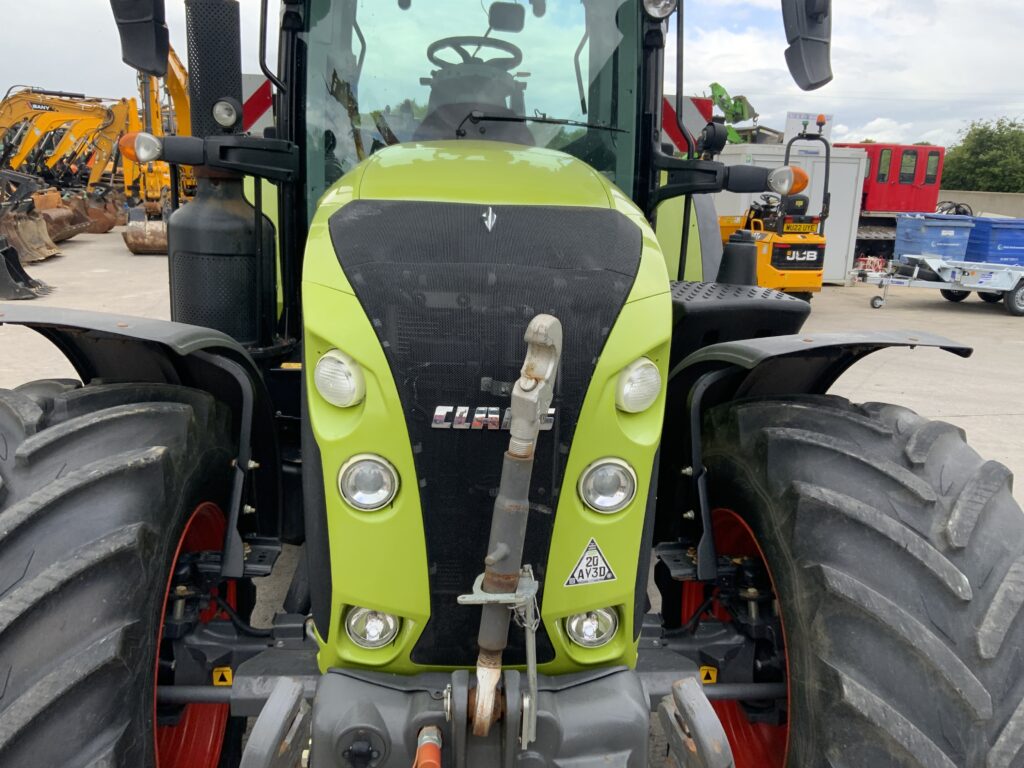 Claas 650 Arion Tractor (ST25367)