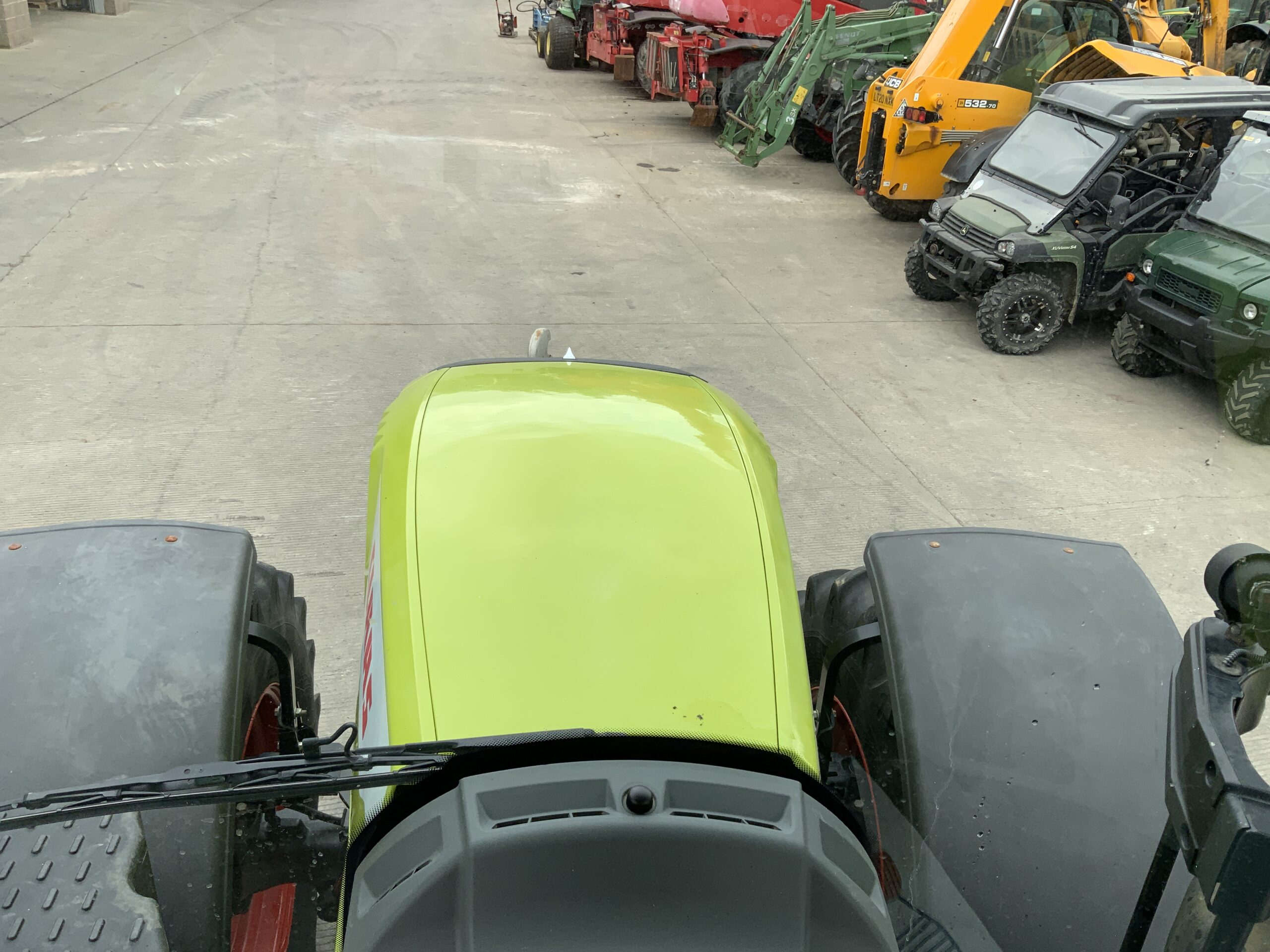 Claas 650 Arion Tractor (ST25367)