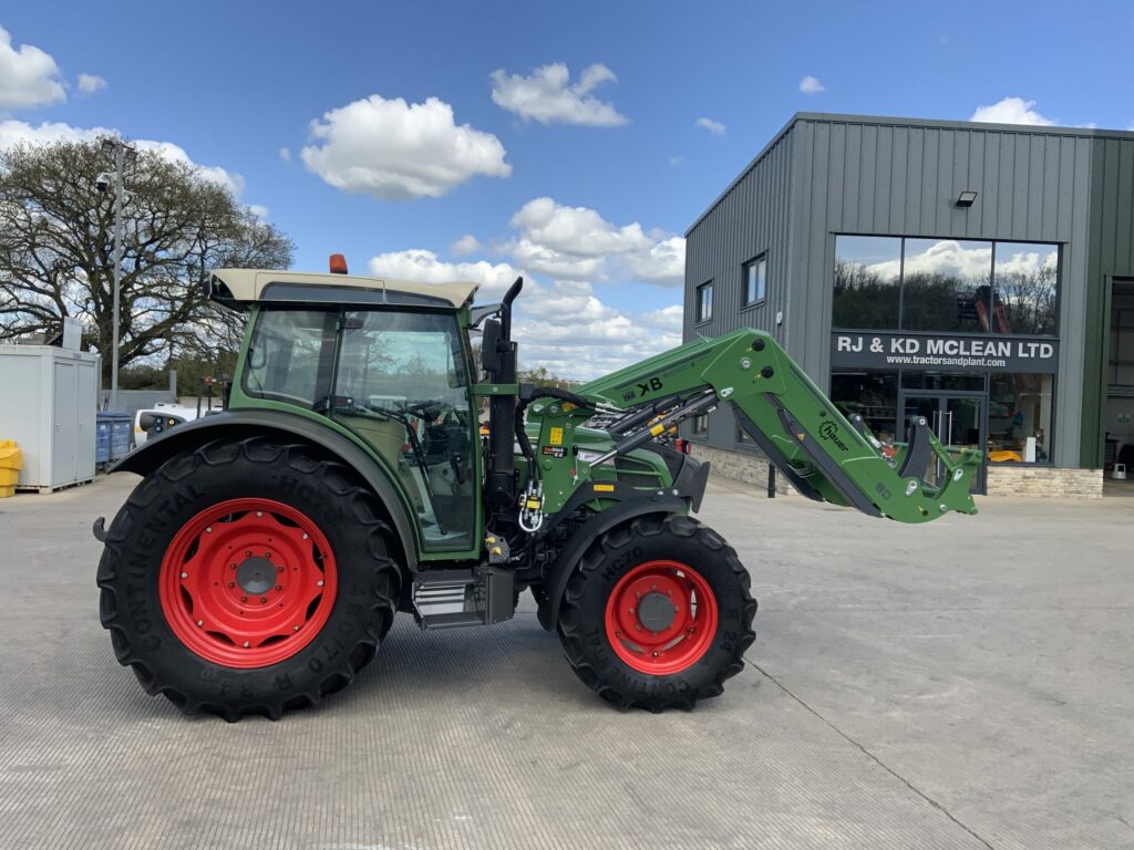 Fendt 210 Tractor (ST23988)
