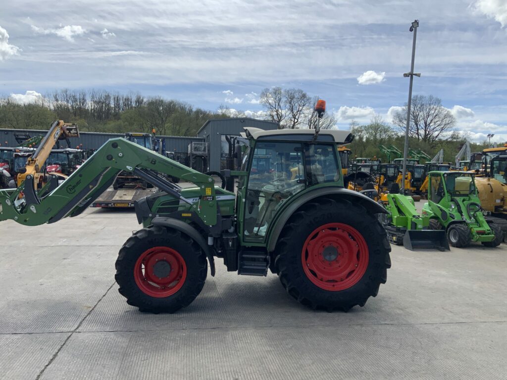 Fendt 210 Tractor (ST23988)