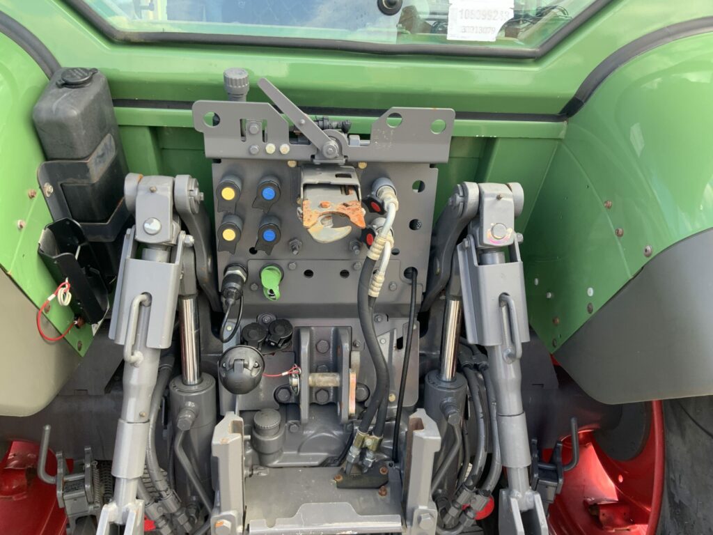 Fendt 210 Tractor (ST23988)