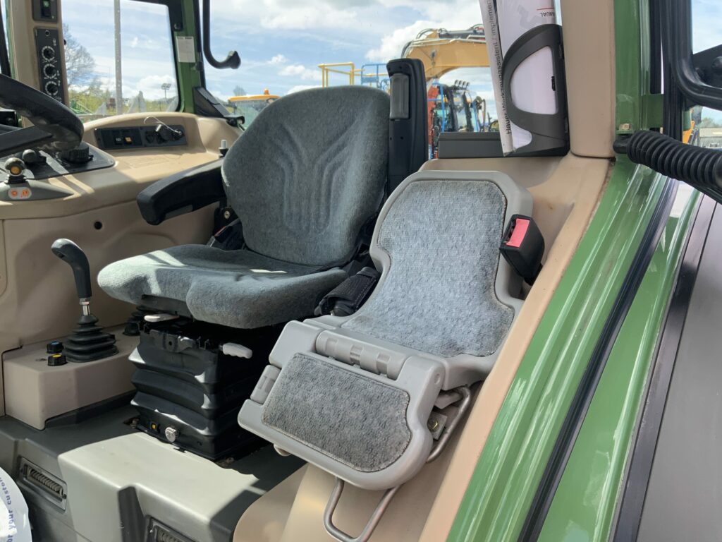 Fendt 210 Tractor (ST23988)