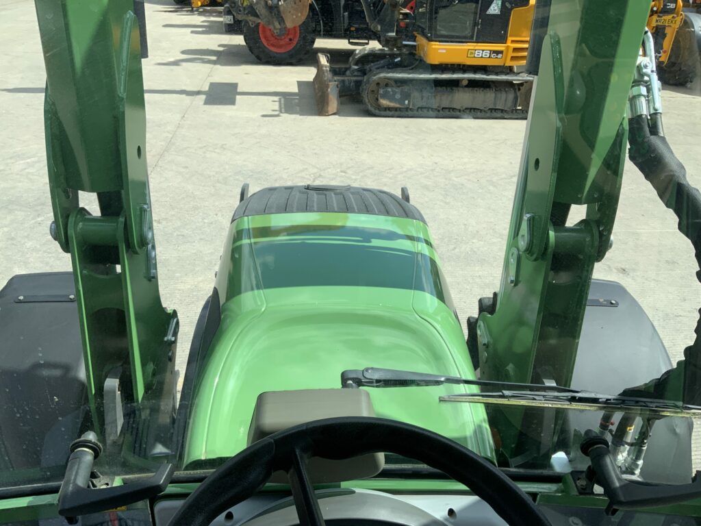 Fendt 210 Tractor (ST23988)