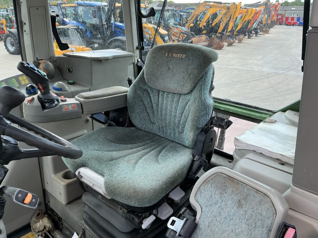 Fendt 716 Tractor (ST25458)
