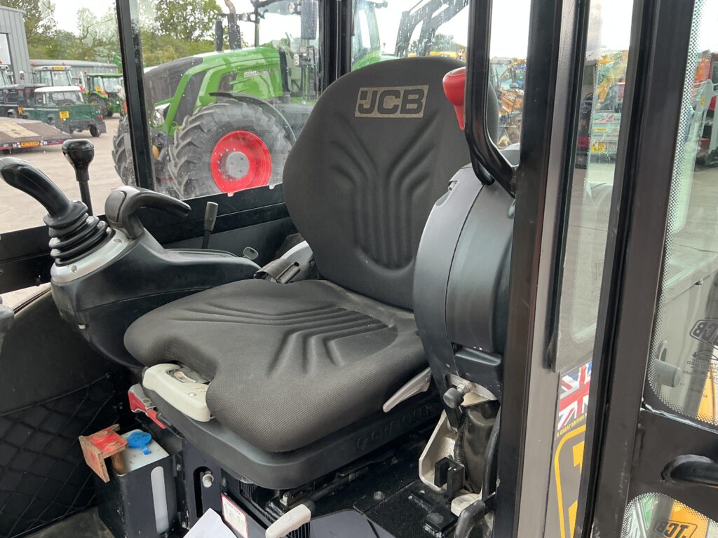 JCB 8026 CTS Digger (ST26043)