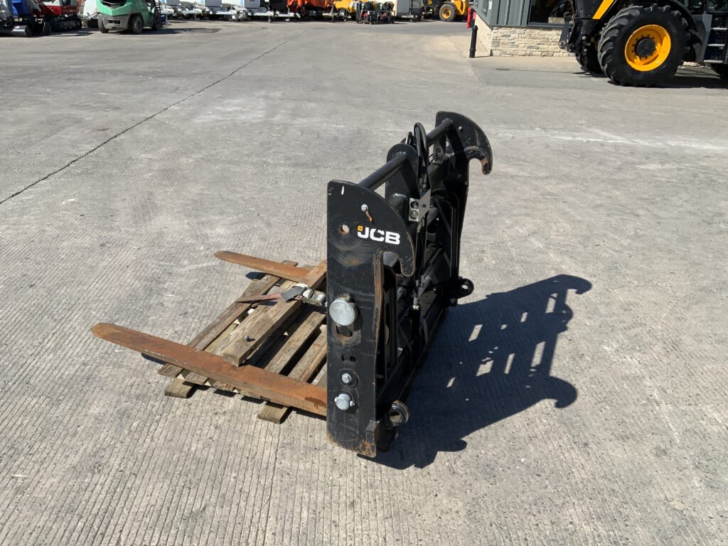 JCB Q Fit Fork Positioners