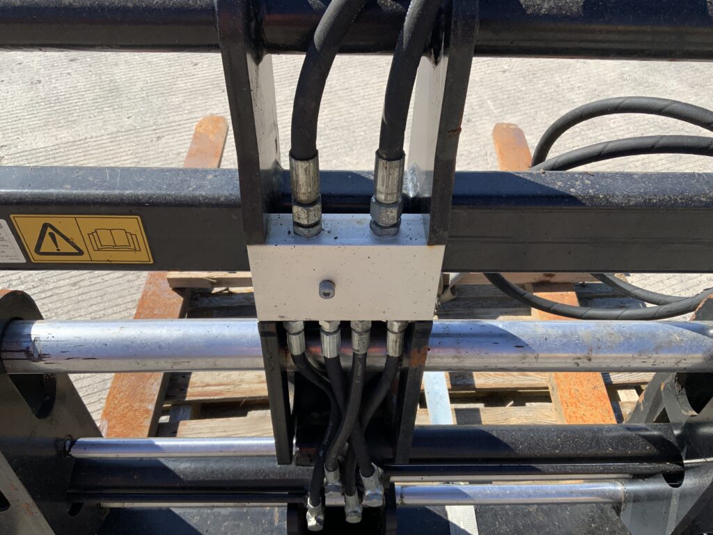 JCB Q Fit Fork Positioners