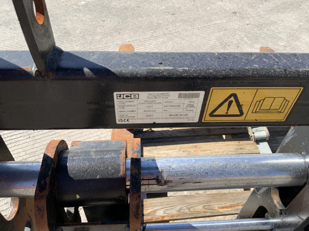 JCB Q Fit Fork Positioners