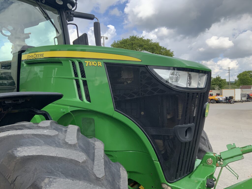 John Deere 7310R Tractor (ST22840)