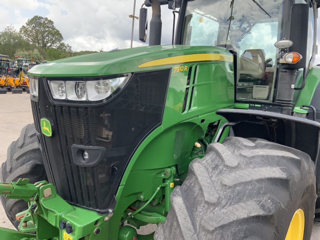 John Deere 7310R Tractor (ST22840)