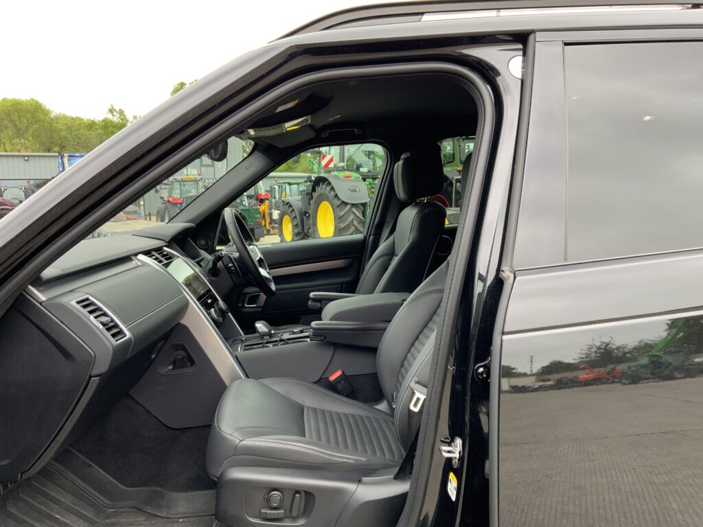 Land Rover Discovery 3.0 D350 MHEV Dynamic HSE Auto (ST22493)