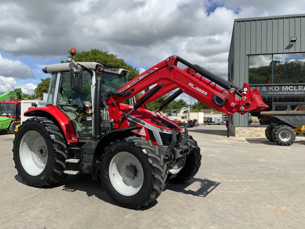 Massey Ferguson 5S.135 Tractor (ST26587)