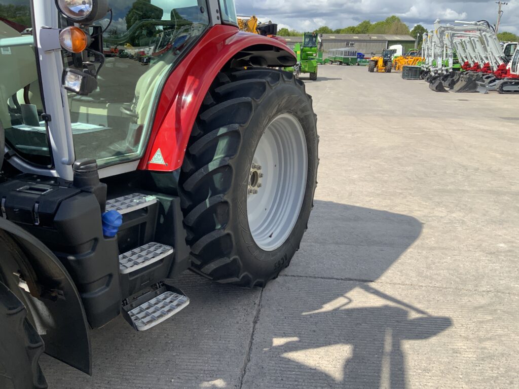 Massey Ferguson 5S.135 Tractor (ST26587)