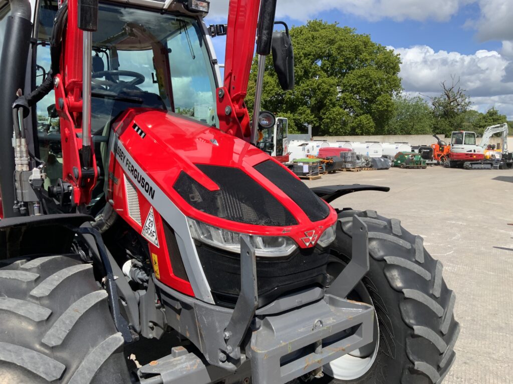 Massey Ferguson 5S.135 Tractor (ST26587)