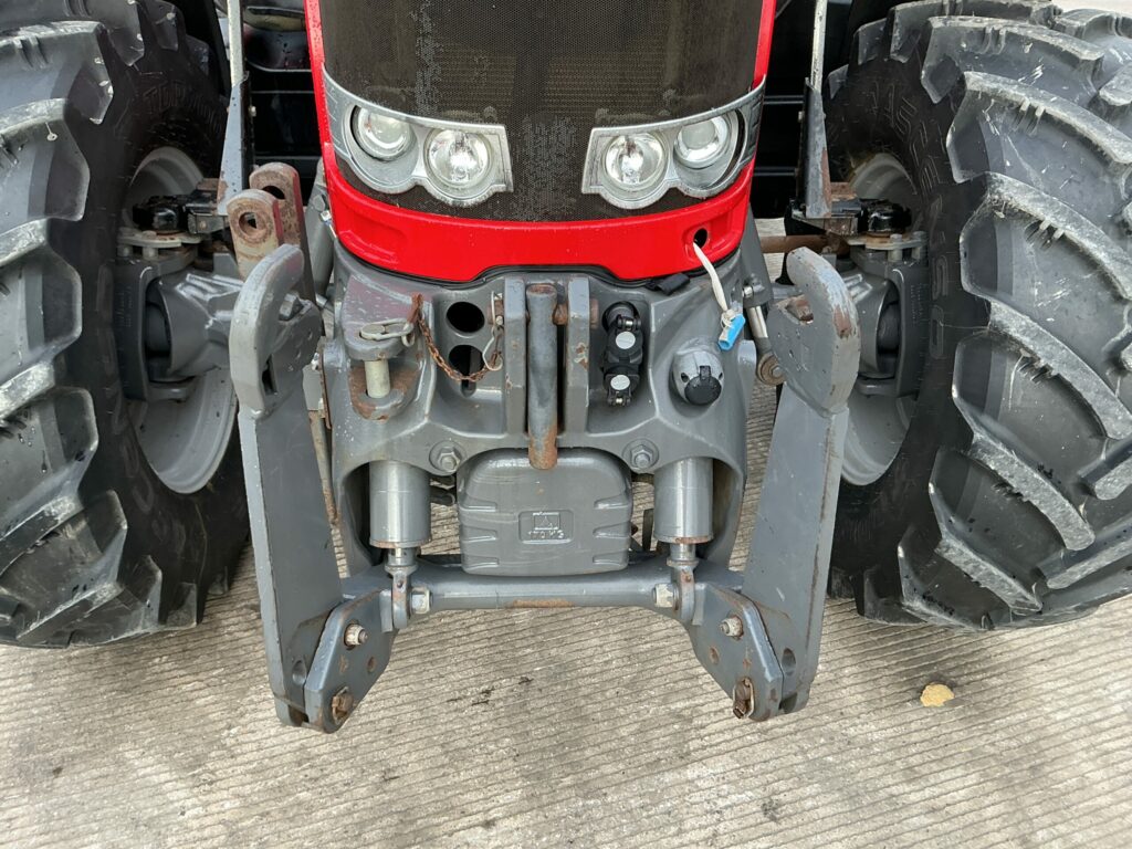 Massey Ferguson 7718 Dyna6 Tractor (ST25973)