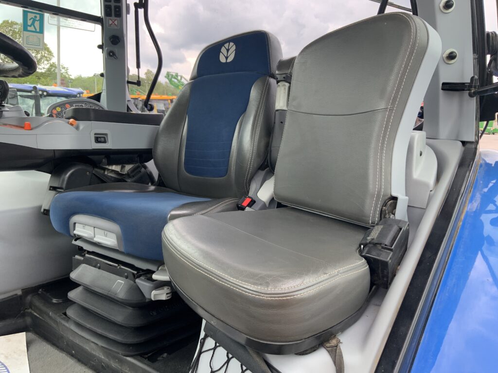 New Holland T7.290 Tractor (ST24455)