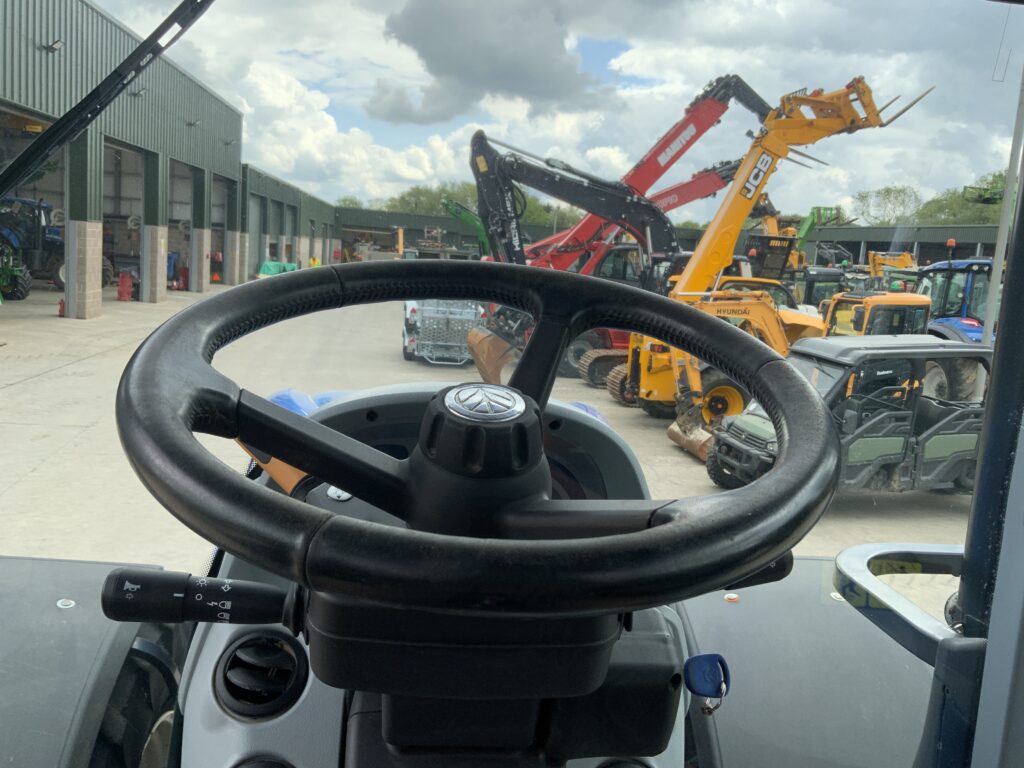 New Holland T7.290 Tractor (ST24455)