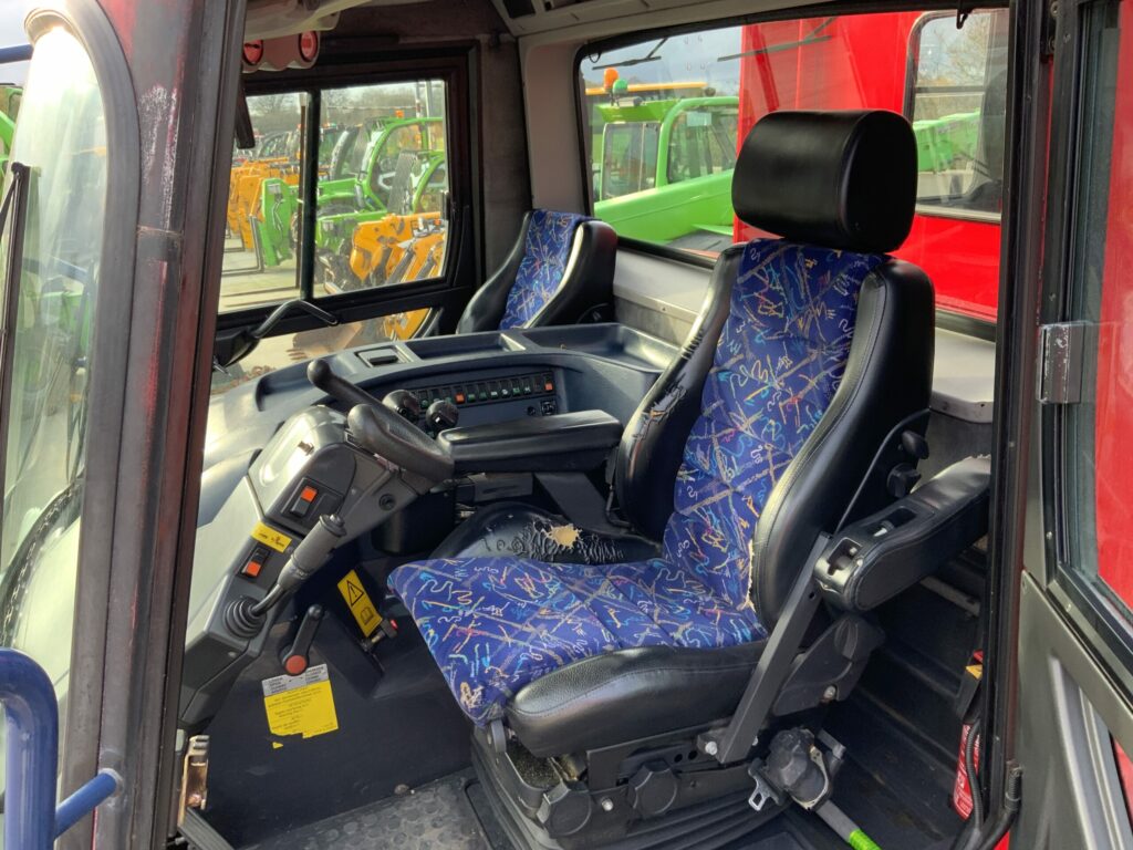 Pisten Bully PB300 Snow Groomer (ST26121)