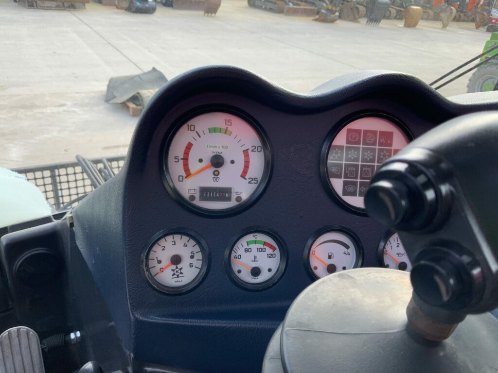 Pisten Bully PB300 Snow Groomer (ST26121)