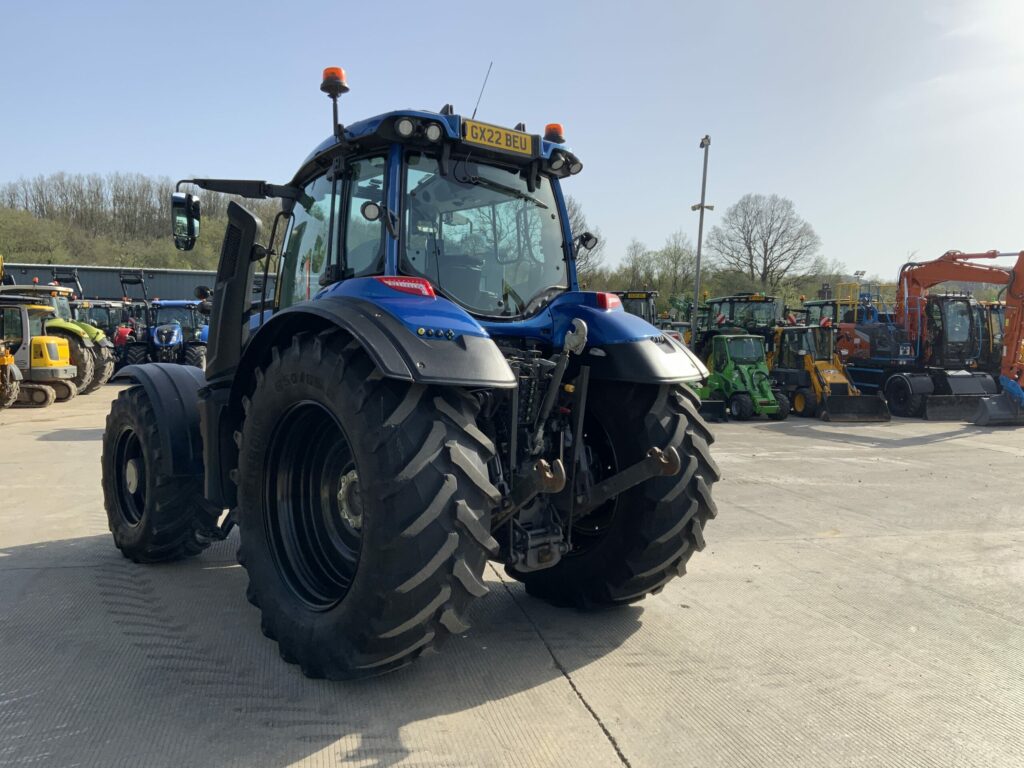 Valtra T175 Versu Tractor (ST26261)