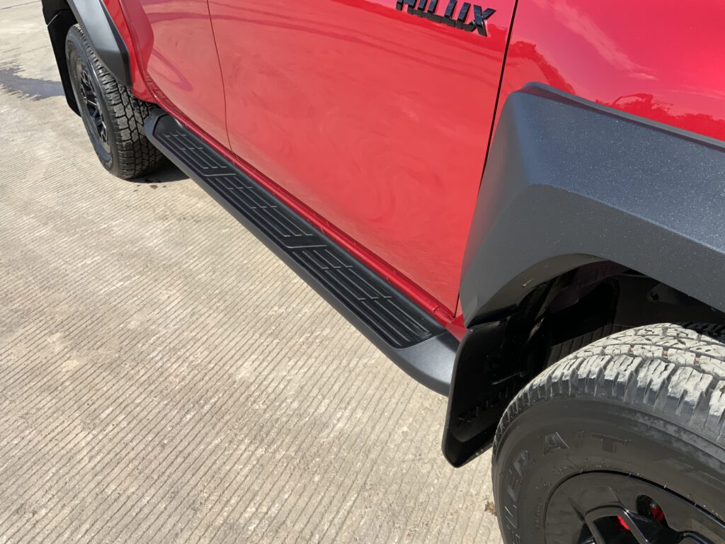 Toyota Hilux 2.8 D-4D-h Invincible X GR Sport (ST23527)