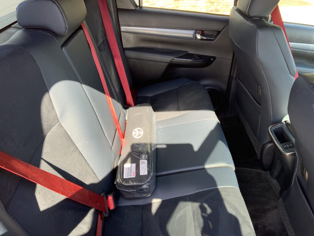 Toyota Hilux 2.8 D-4D-h Invincible X GR Sport (ST23527)