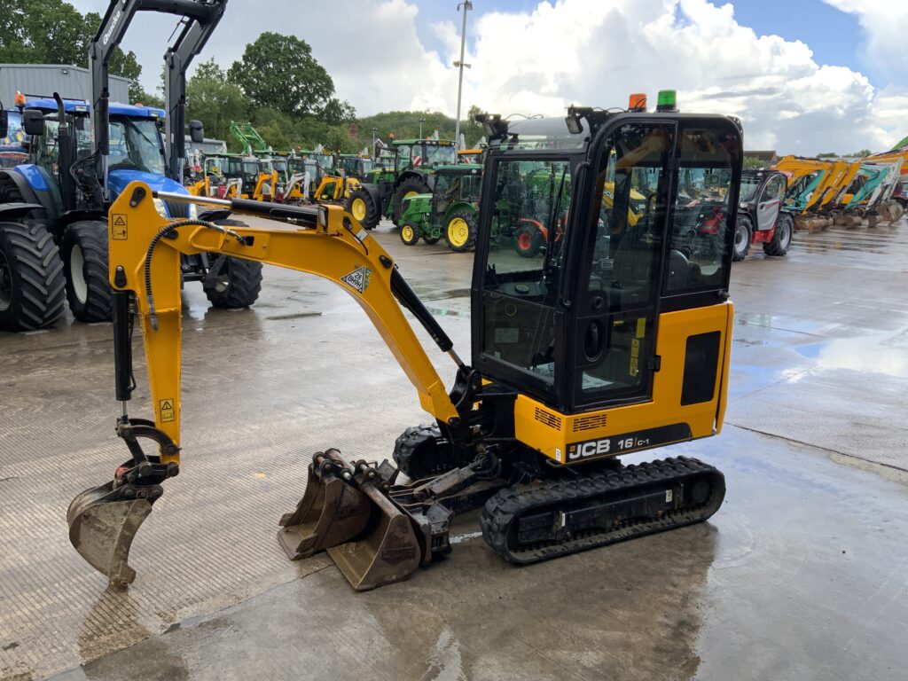 JCB 16C-1 Digger (ST26055)