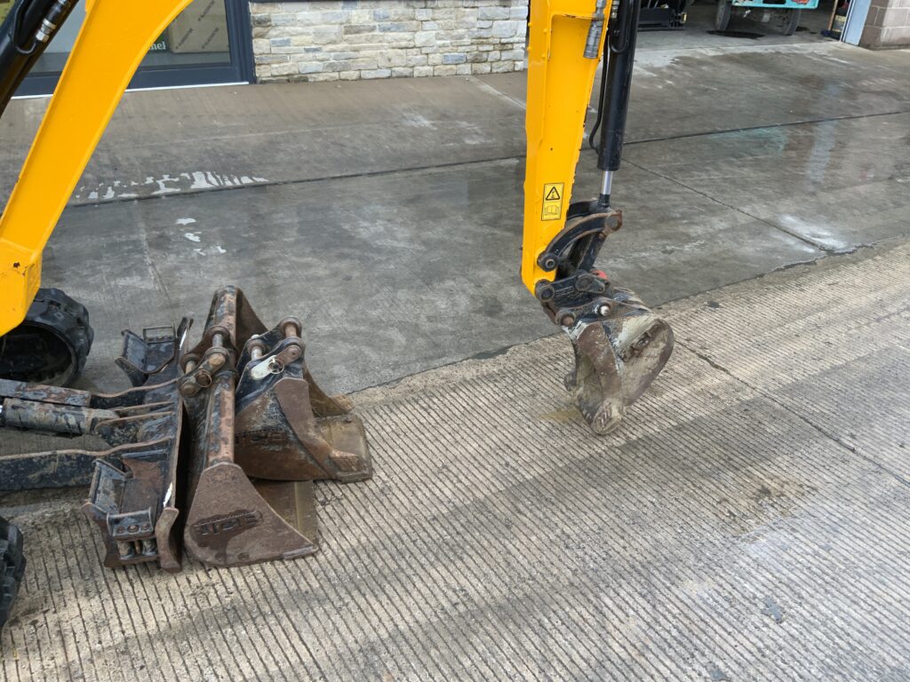 JCB 16C-1 Digger (ST26055)