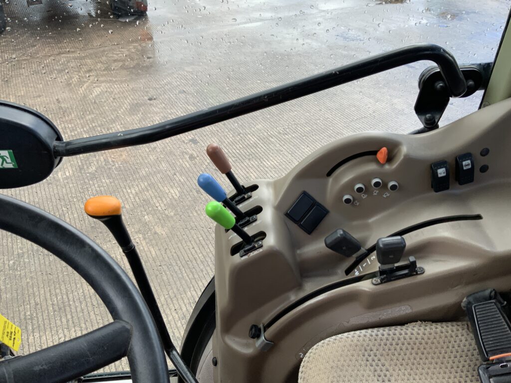 John Deere 5075 GV Narrow Tractor (ST26505)