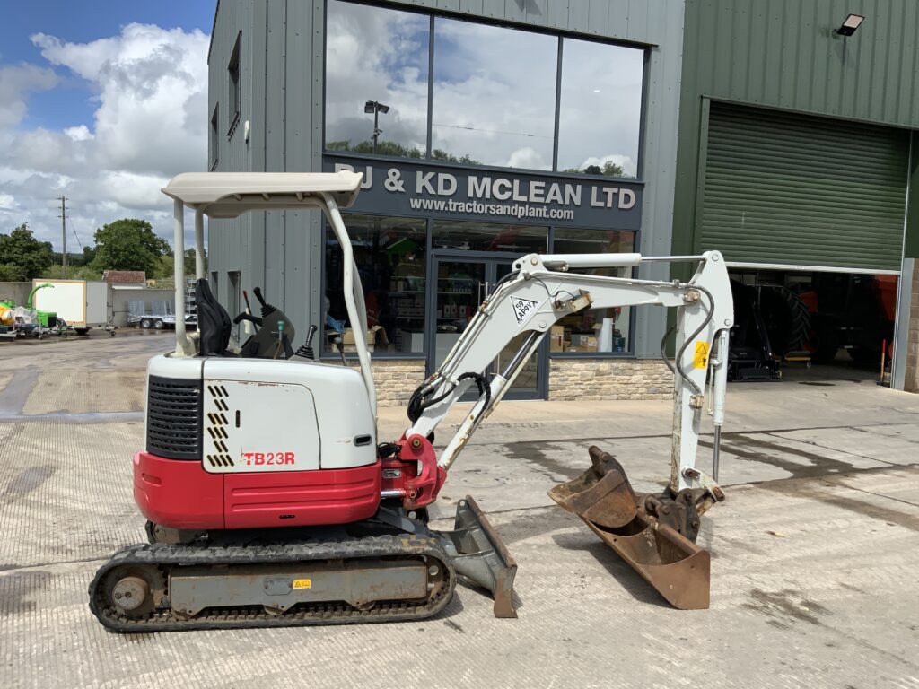 Takeuchi TB23R Digger (ST26872)