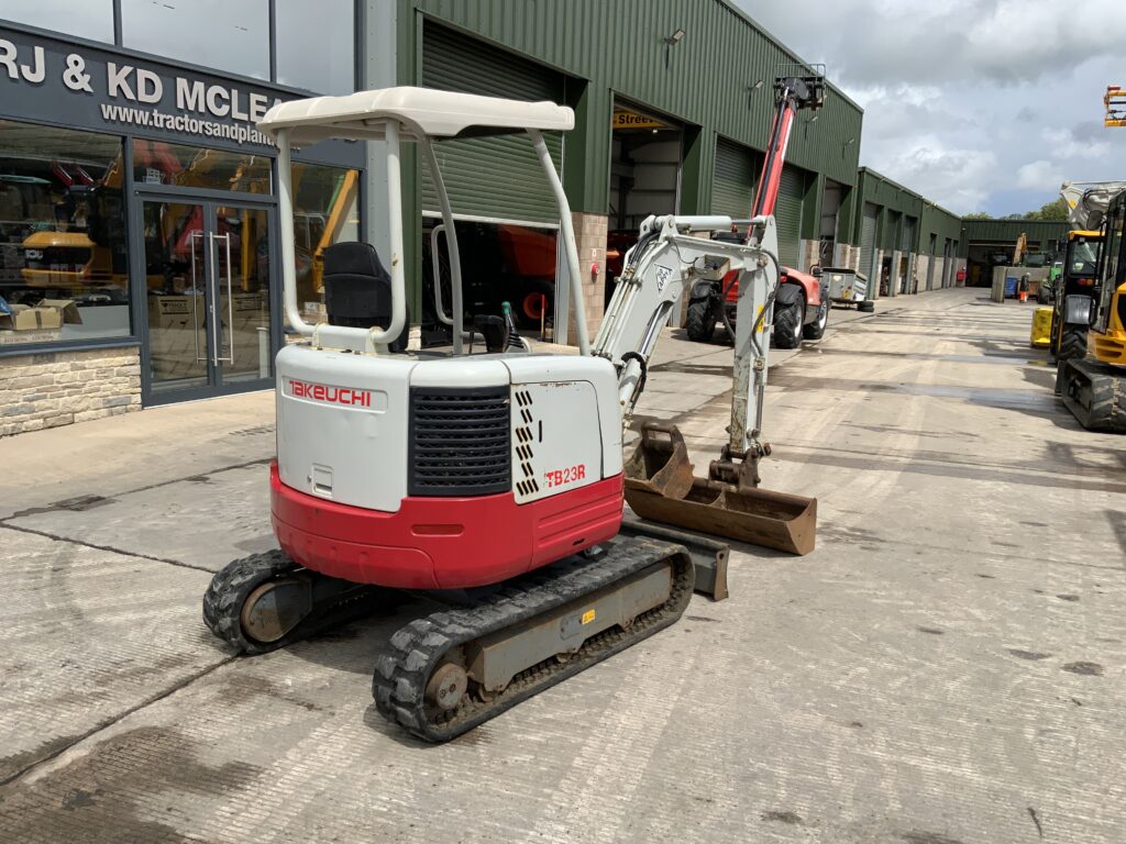 Takeuchi TB23R Digger (ST26872)