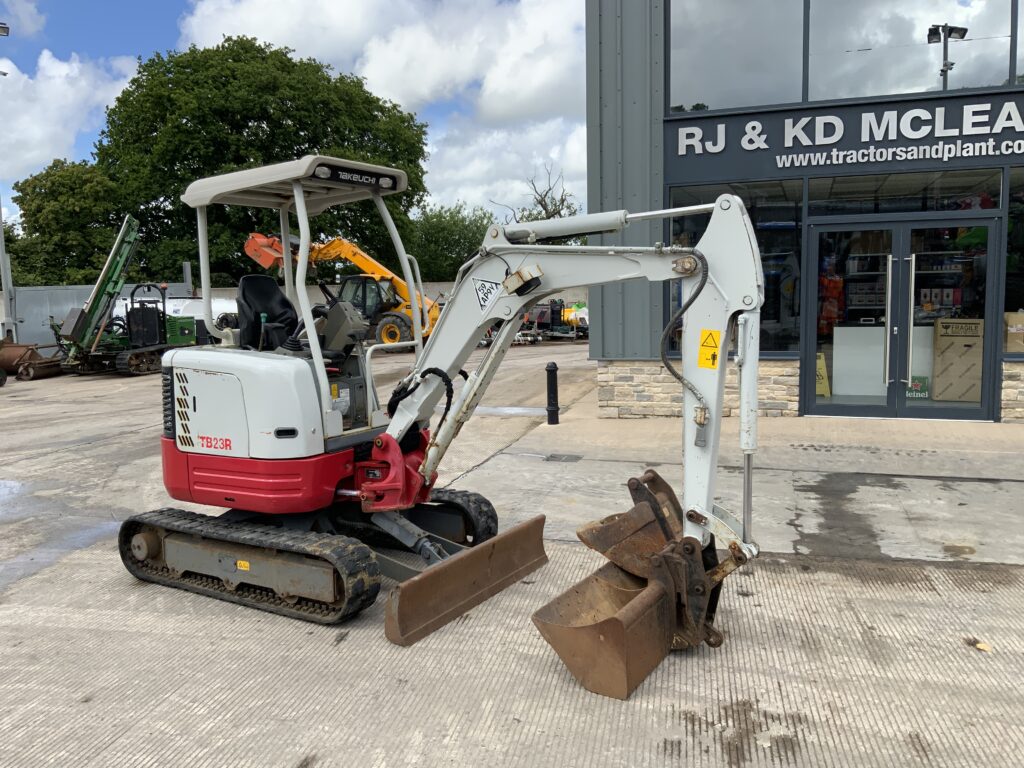 Takeuchi TB23R Digger (ST26872)