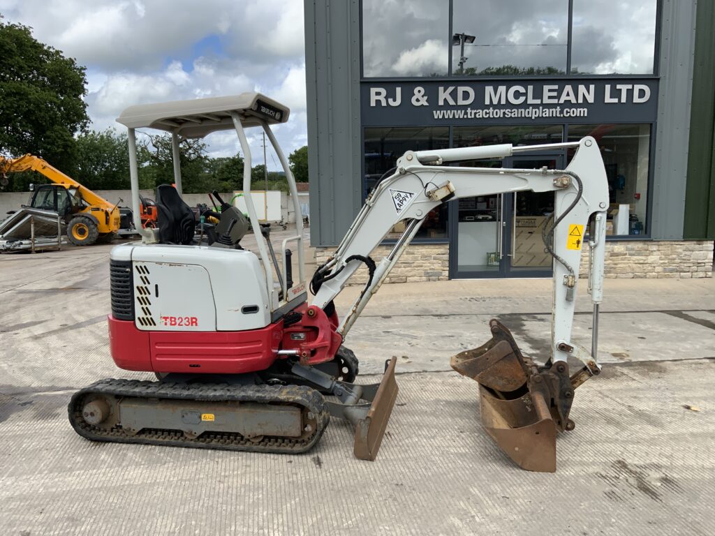 Takeuchi TB23R Digger (ST26872)