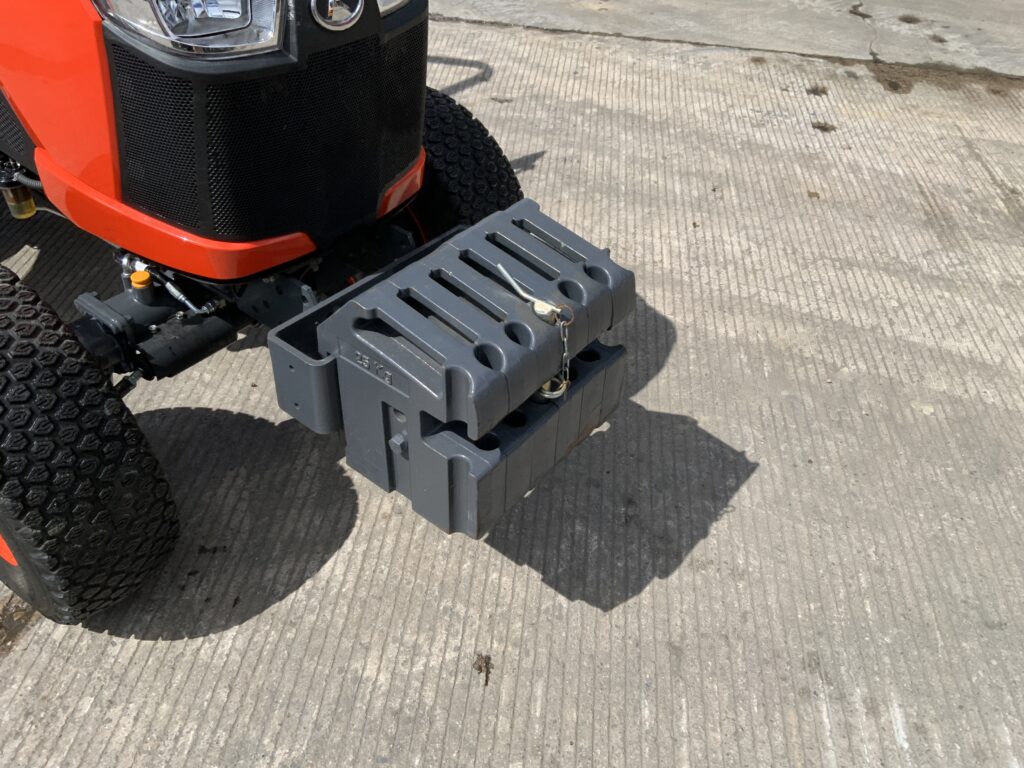 Kubota B2-261 Compact Tractor (ST26808)