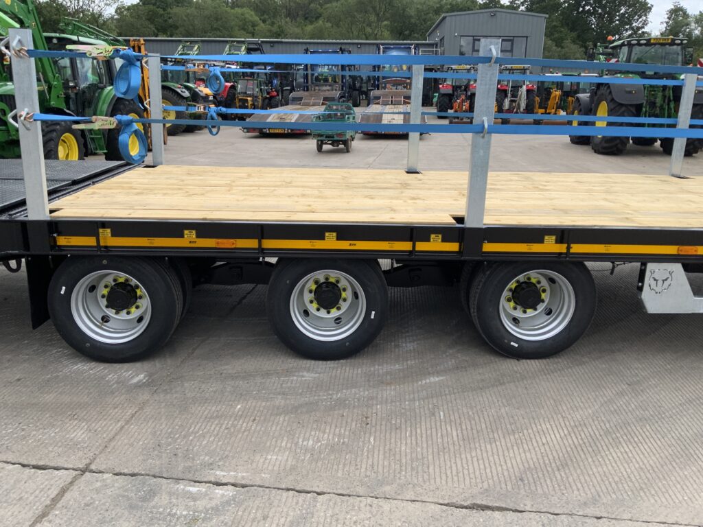 JPM Black 26ft tri Axle low Loader Trailer (ST26937)