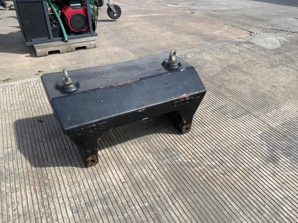 JCB 900Kg Fastrac Deck Weight