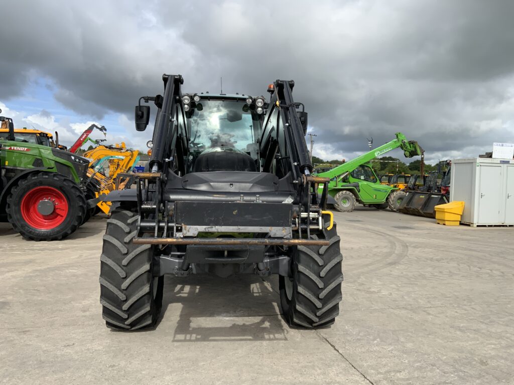 Valtra T155 Active Tractor (ST26785)