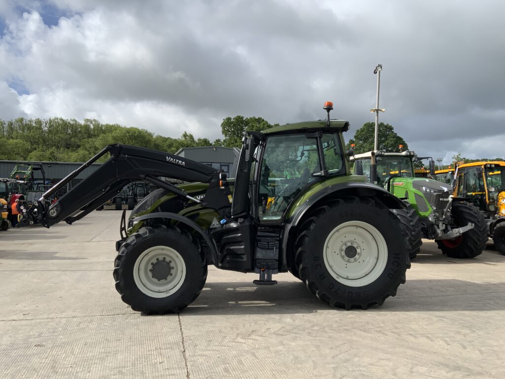 Valtra T155 Active Tractor (ST26785)