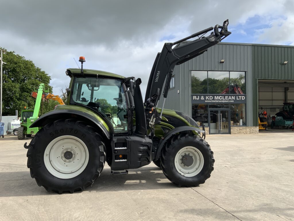 Valtra T155 Active Tractor (ST26785)