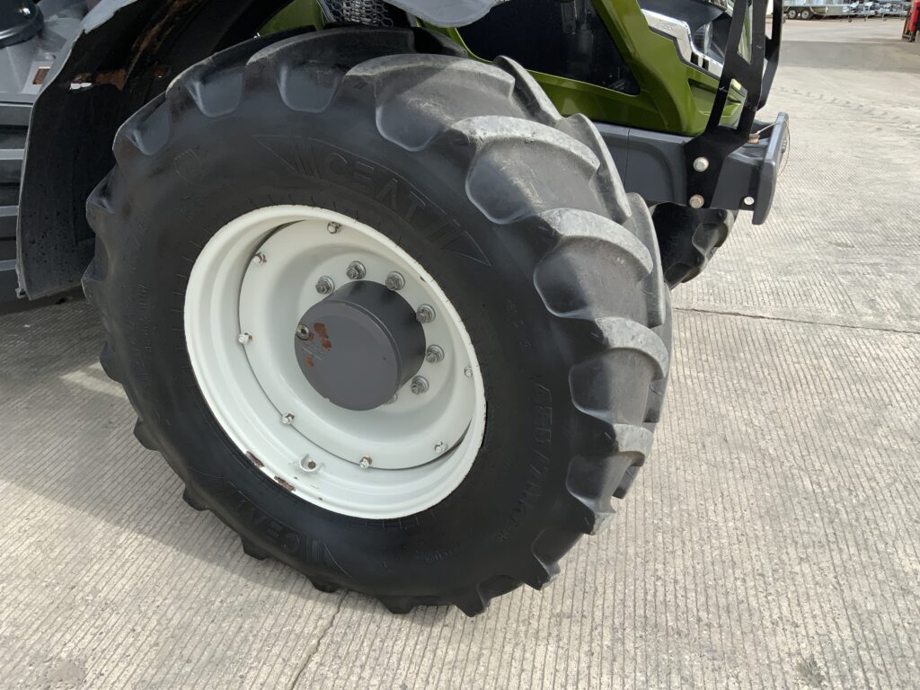 Valtra T155 Active Tractor (ST26785)