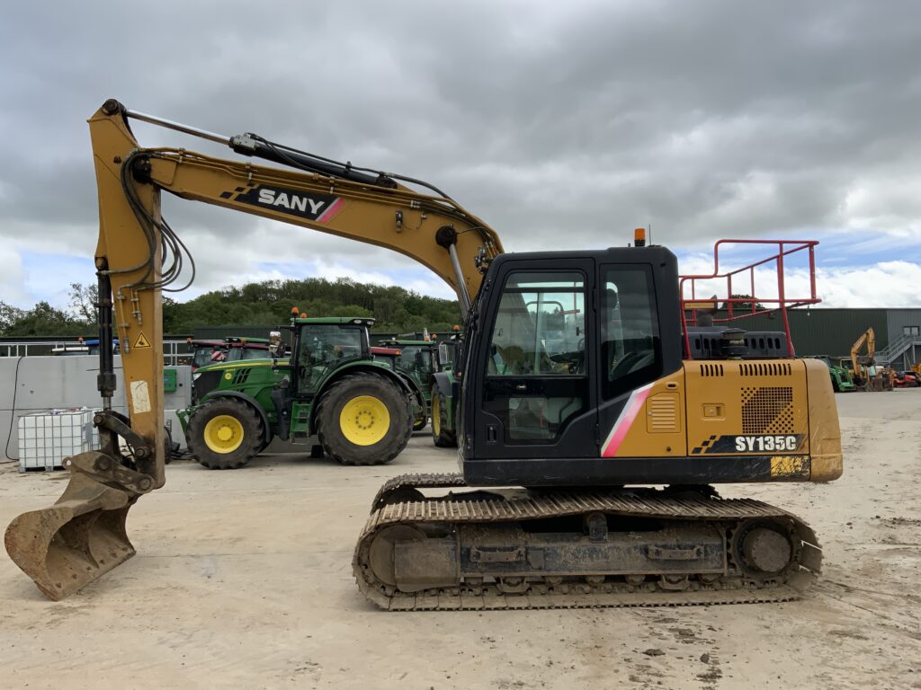 Sany SY135C Digger (ST27031)