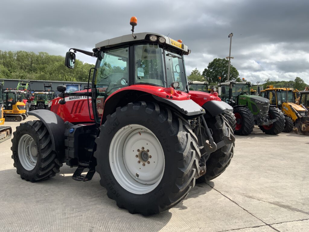 Massey Ferguson 7620 Dyna 6 Tractor (ST26907)