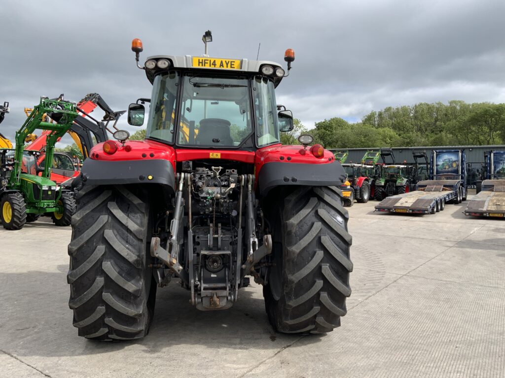 Massey Ferguson 7620 Dyna 6 Tractor (ST26907)