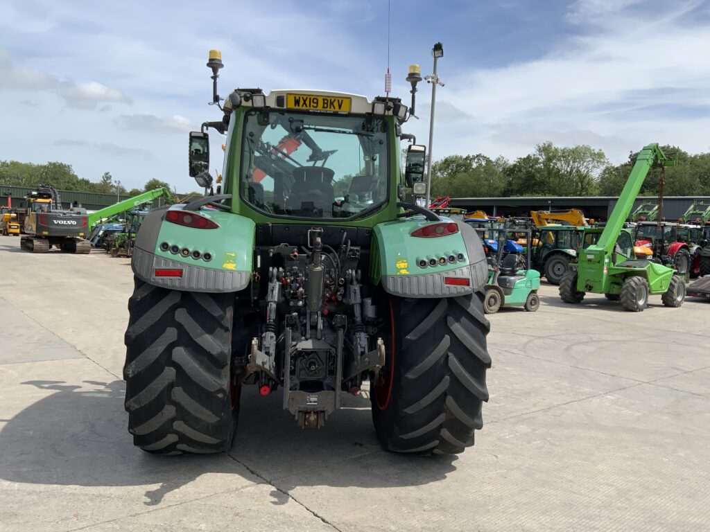Fendt 722 Profi Plus Tractor (ST26905)
